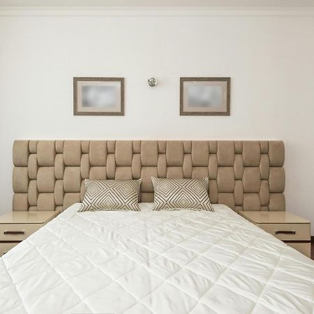 Hotel Krone A Family Hotel Near Igi Airport Delhi Yeni Delhi Dış mekan fotoğraf