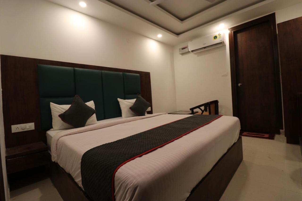 Hotel Krone A Family Hotel Near Igi Airport Delhi Yeni Delhi Dış mekan fotoğraf