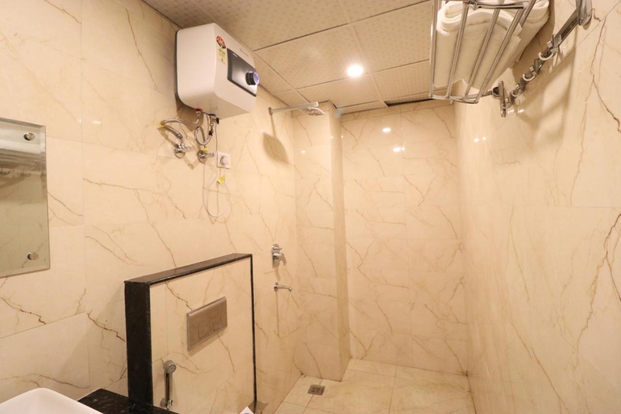 Hotel Krone A Family Hotel Near Igi Airport Delhi Yeni Delhi Dış mekan fotoğraf
