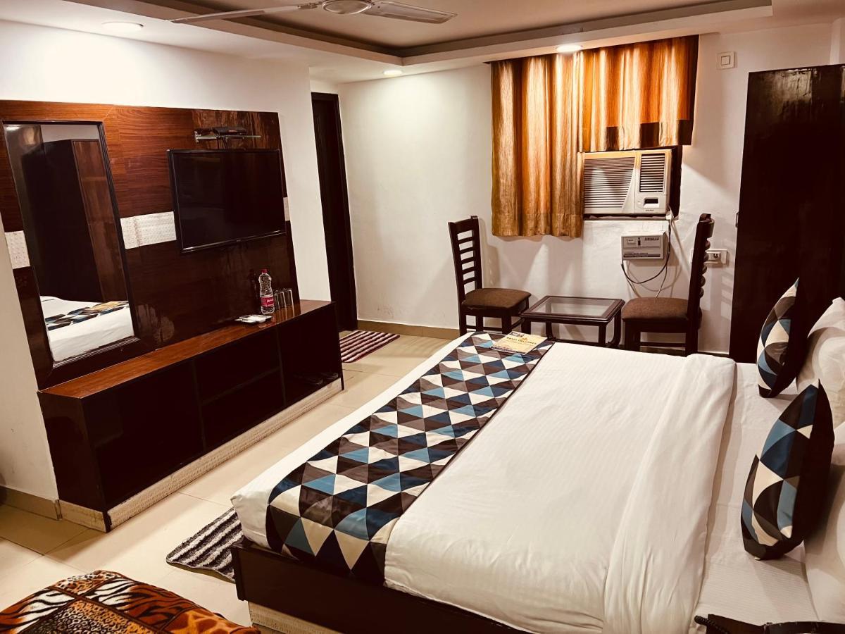 Hotel Krone A Family Hotel Near Igi Airport Delhi Yeni Delhi Dış mekan fotoğraf