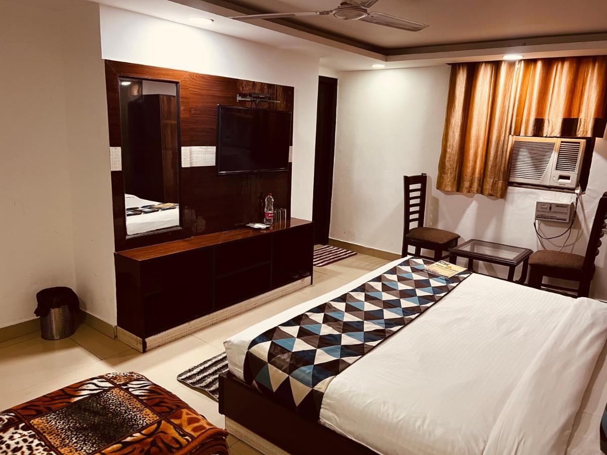 Hotel Krone A Family Hotel Near Igi Airport Delhi Yeni Delhi Dış mekan fotoğraf