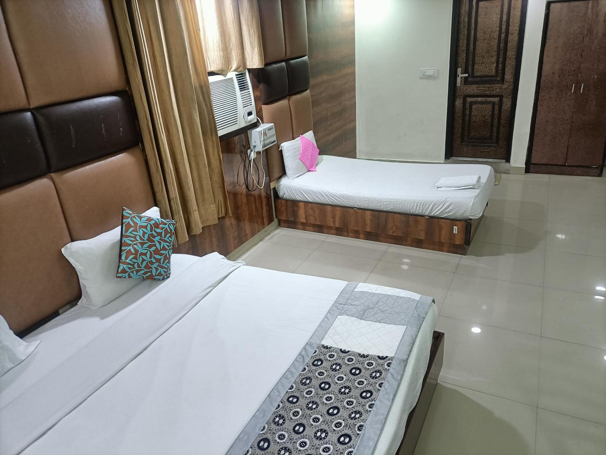 Hotel Krone A Family Hotel Near Igi Airport Delhi Yeni Delhi Dış mekan fotoğraf